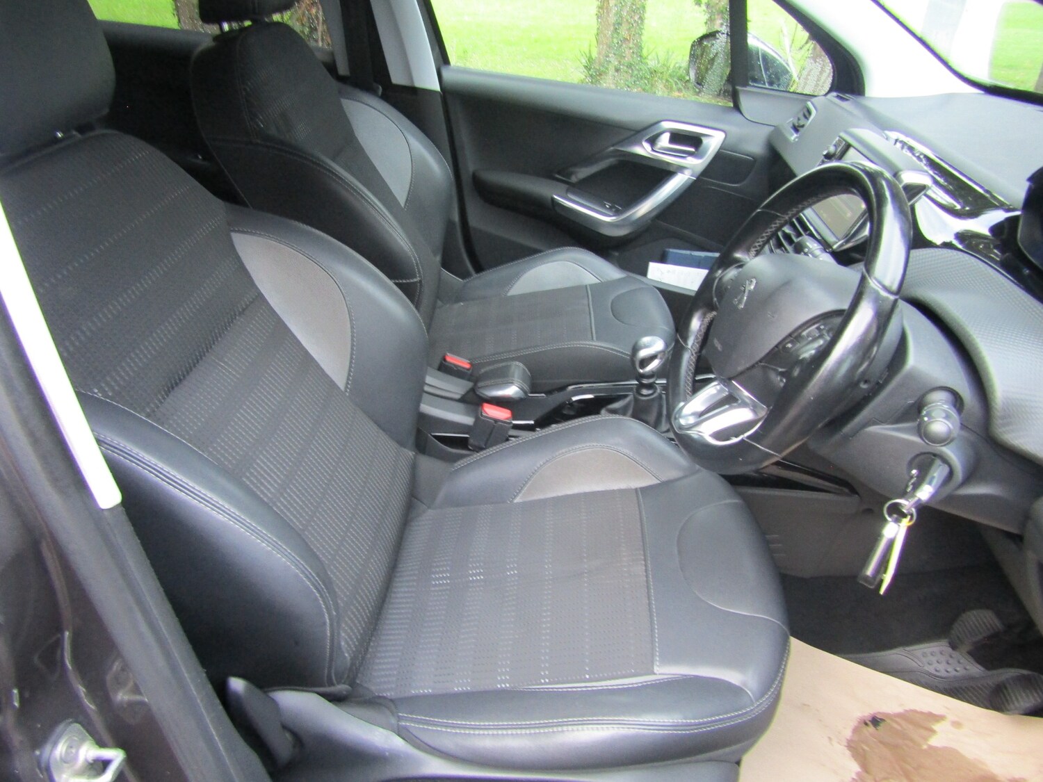 Used Peugeot 2008 2016 for sale - 76220525: Photo 9