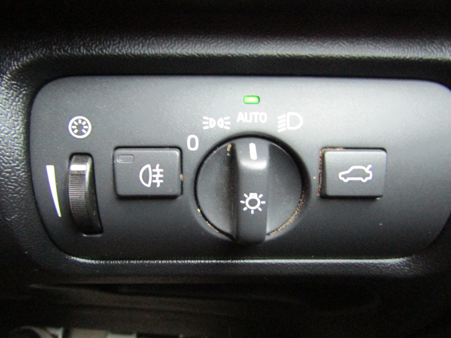 Used Volvo V40 2018 for sale - 76957447: Photo 22