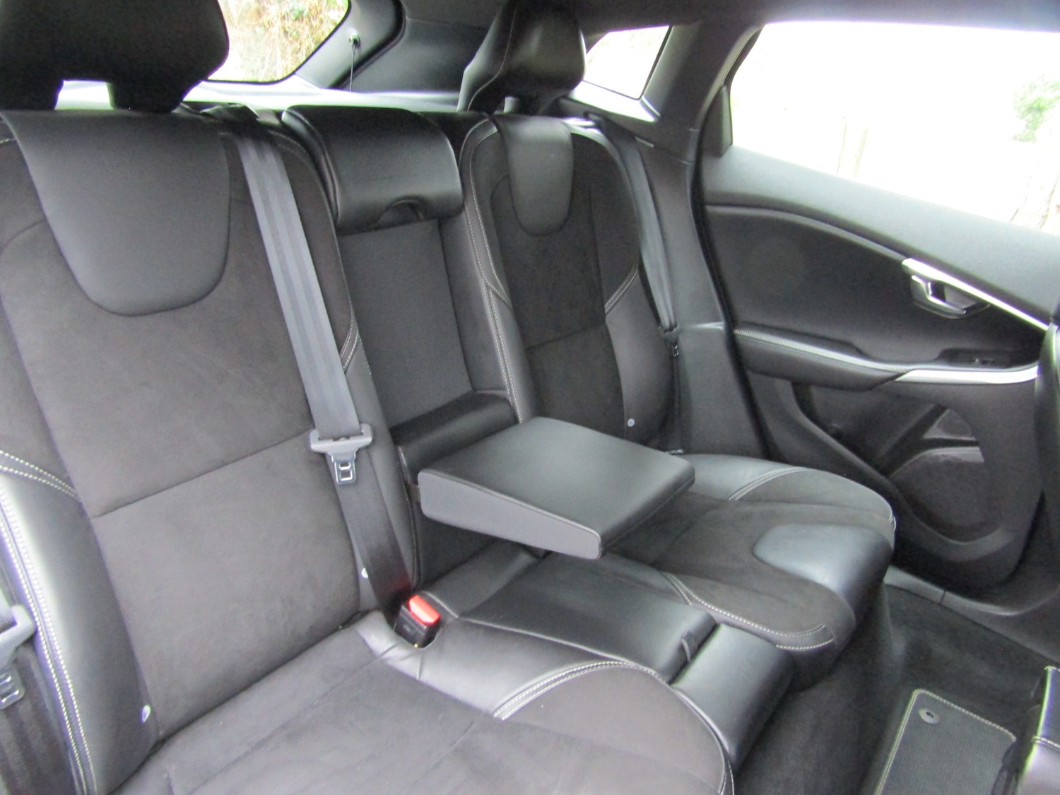 Used Volvo V40 2018 for sale - 76957447: Photo 9