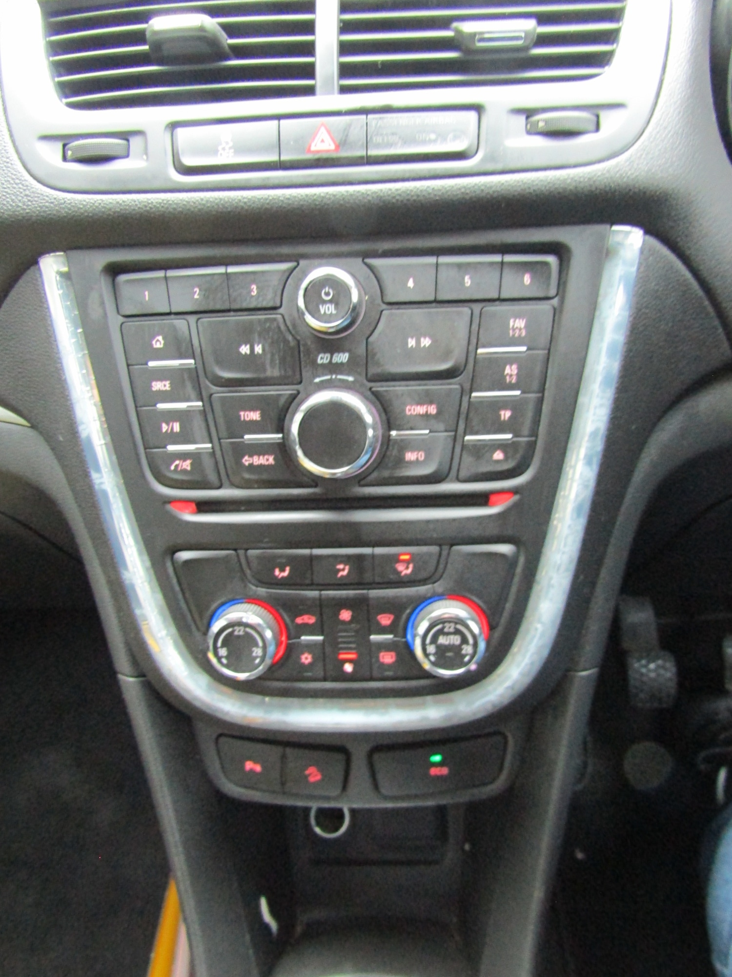 Used Vauxhall Mokka 2014 for sale - 77730939: Photo 6