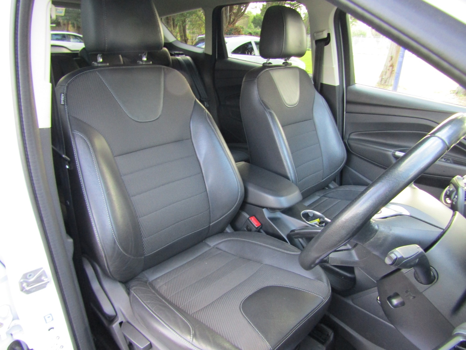 Used Ford Kuga 2015 for sale - 76542333: Photo 6