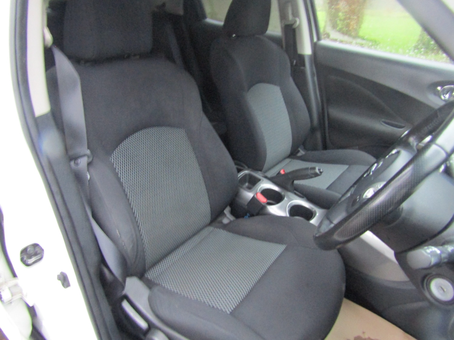 Used Nissan Juke 2015 for sale - 77323963: Photo 2