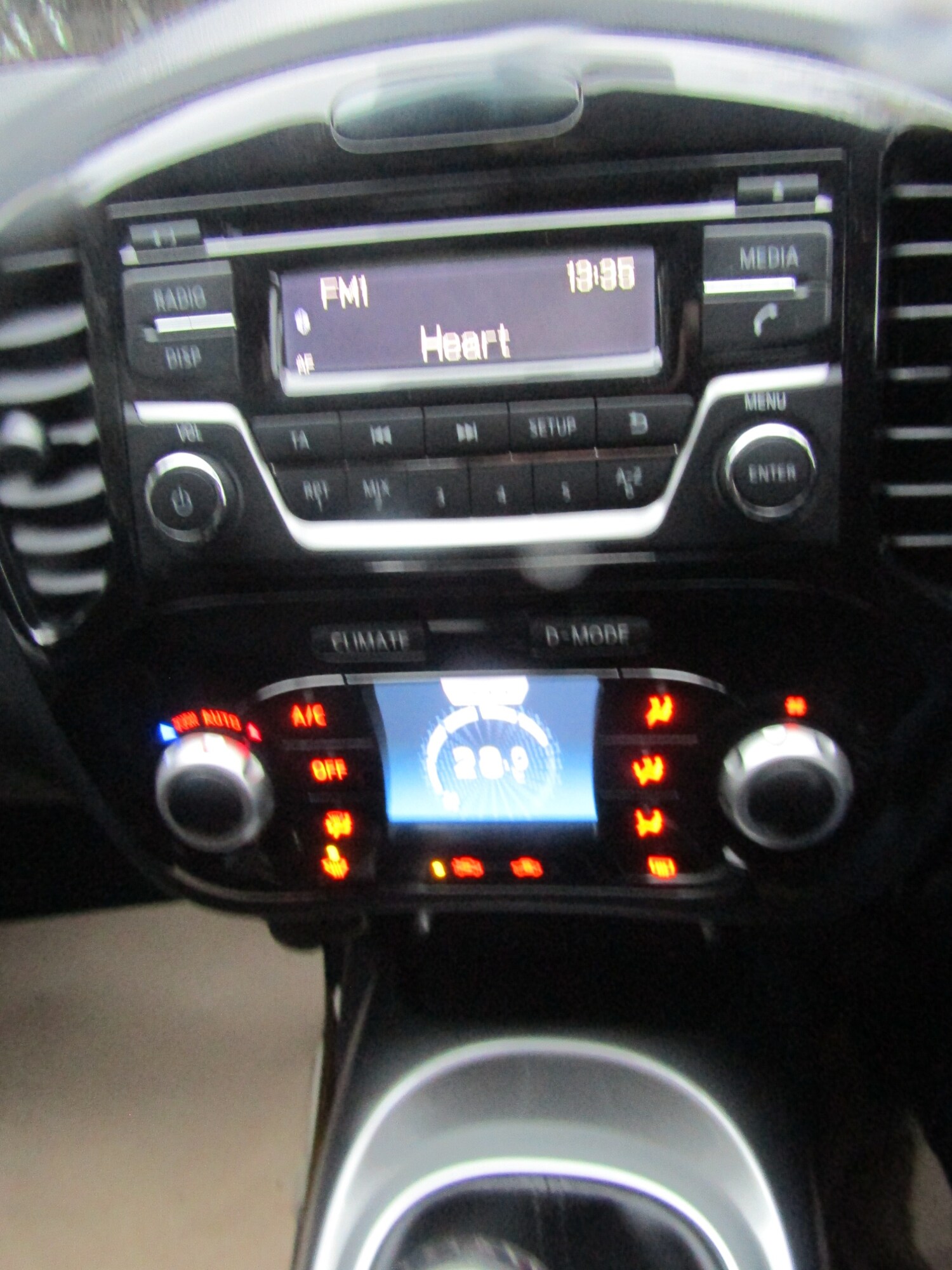 Used Nissan Juke 2015 for sale - 77323963: Photo 23