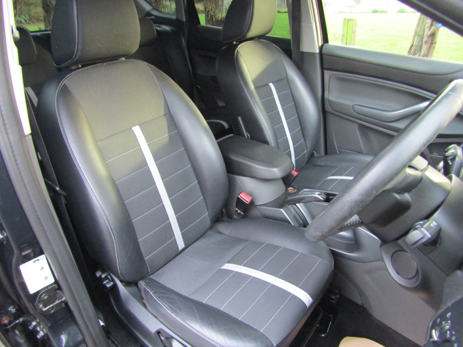 Used Ford Kuga 2011 for sale - 77258149: Photo 6