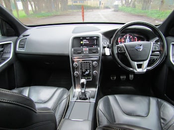 Used Volvo XC60 2015 for sale - 77223347: Photo