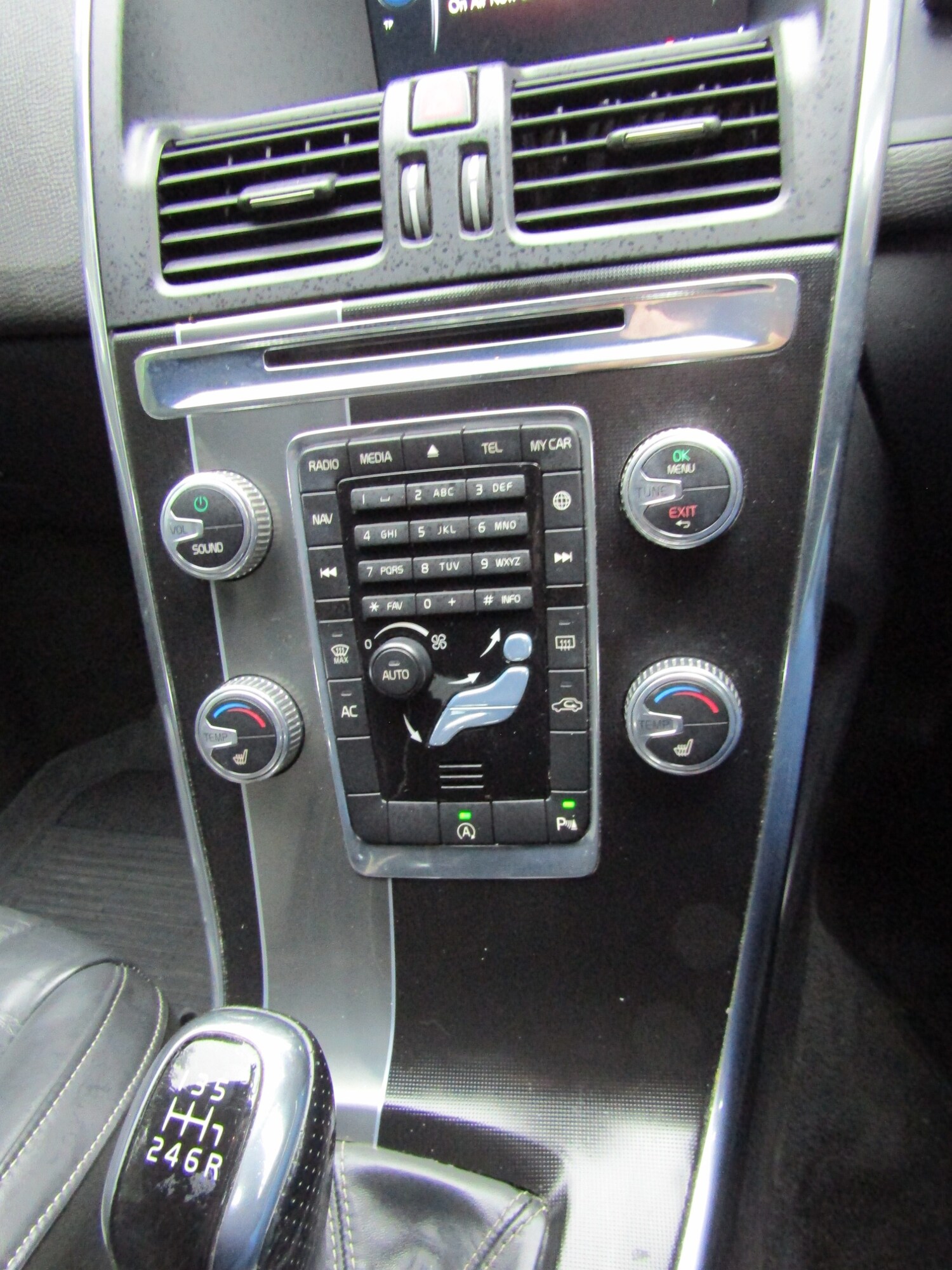 Used Volvo XC60 2015 for sale - 77223347: Photo 32