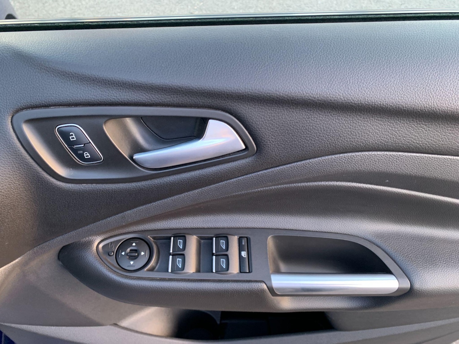 Used Ford Kuga 2017 for sale - 77983643: Photo 34