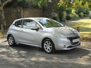 Used Peugeot 208 2012 for sale - 75673898: Photo
