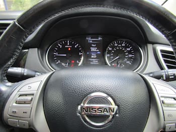 Used Nissan Qashqai 2017 for sale - 79593889: Photo