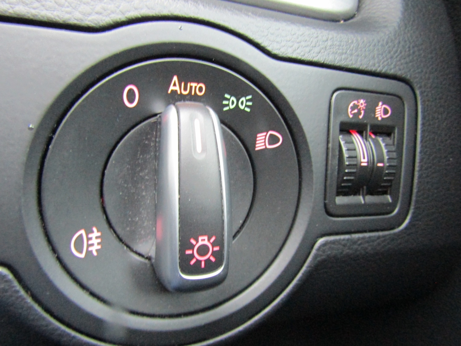 Used Volkswagen Passat 2014 for sale - 76707488: Photo 34