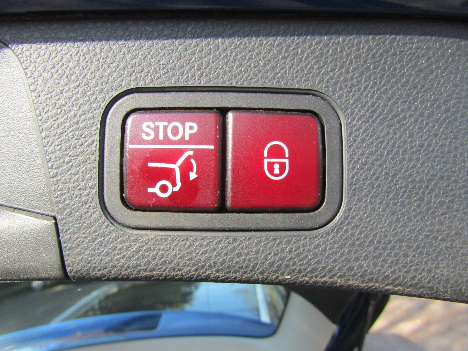 Used Mercedes-Benz C Class 2015 for sale - 77665113: Photo 11