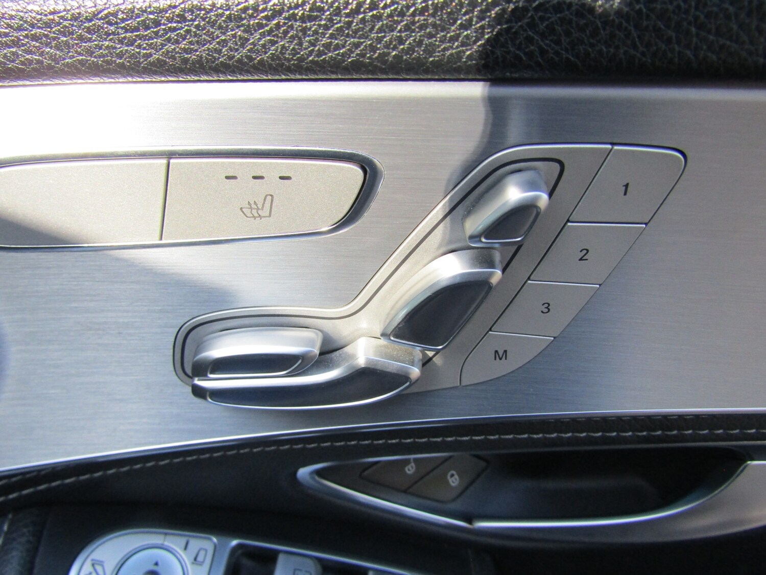 Used Mercedes-Benz C Class 2015 for sale - 77665113: Photo 31