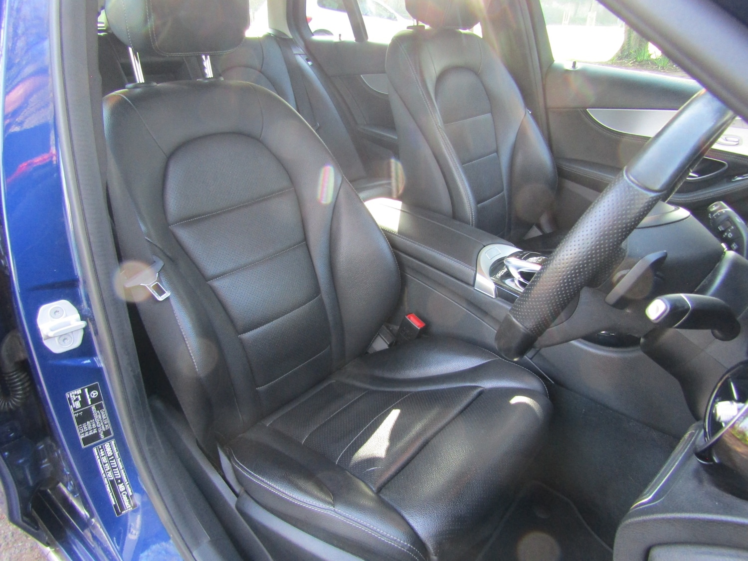 Used Mercedes-Benz C Class 2015 for sale - 77665113: Photo 8