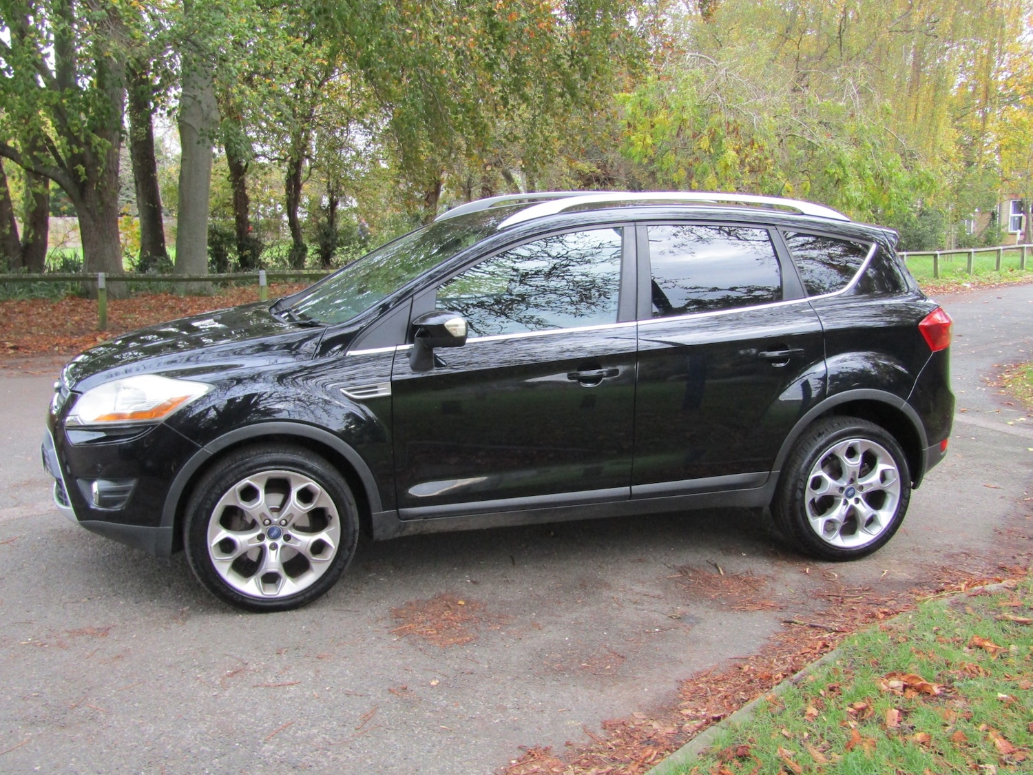 Used Ford Kuga 2011 for sale - 76422136: Photo 11