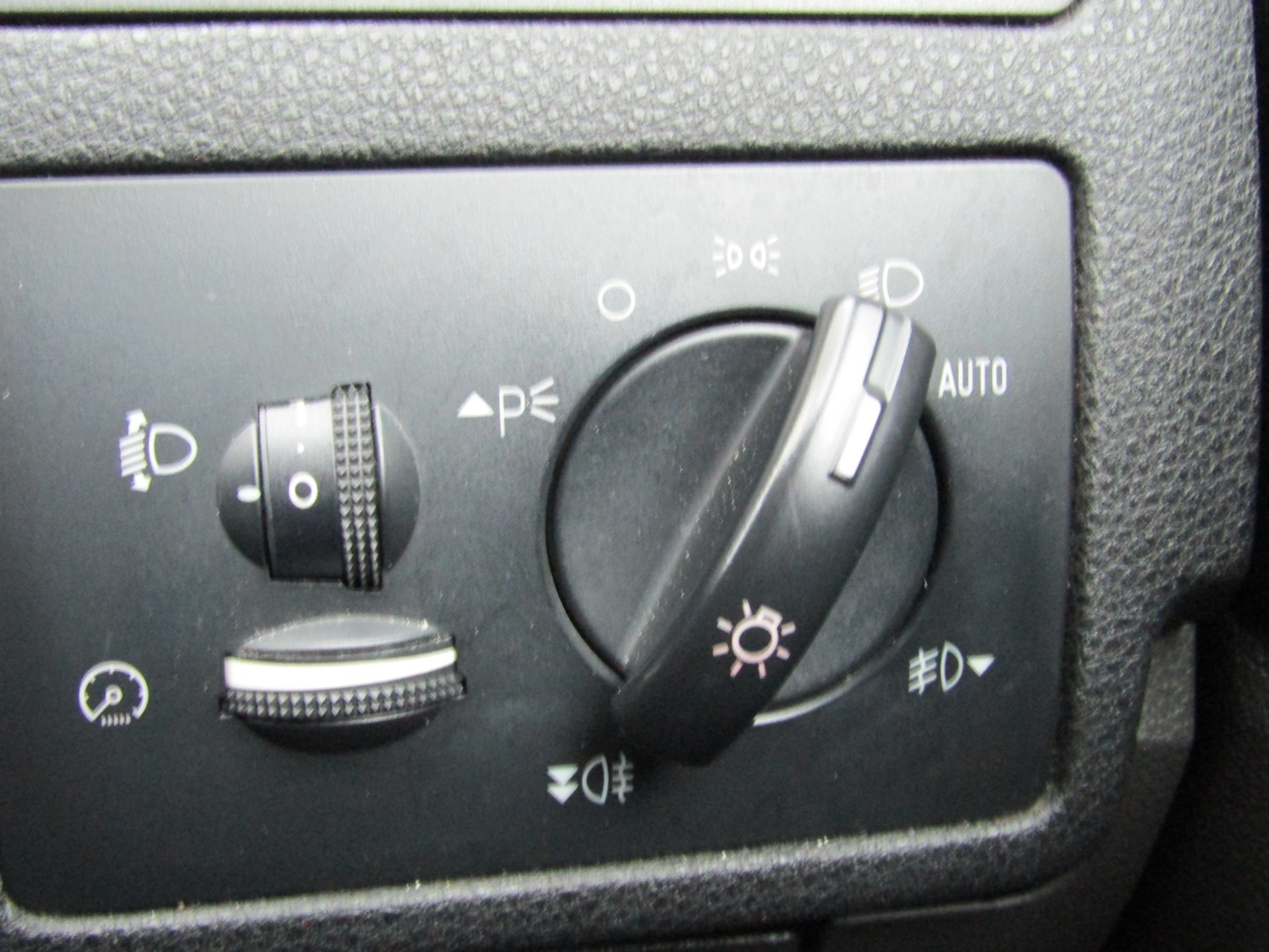 Used Ford Kuga 2011 for sale - 76422136: Photo 26