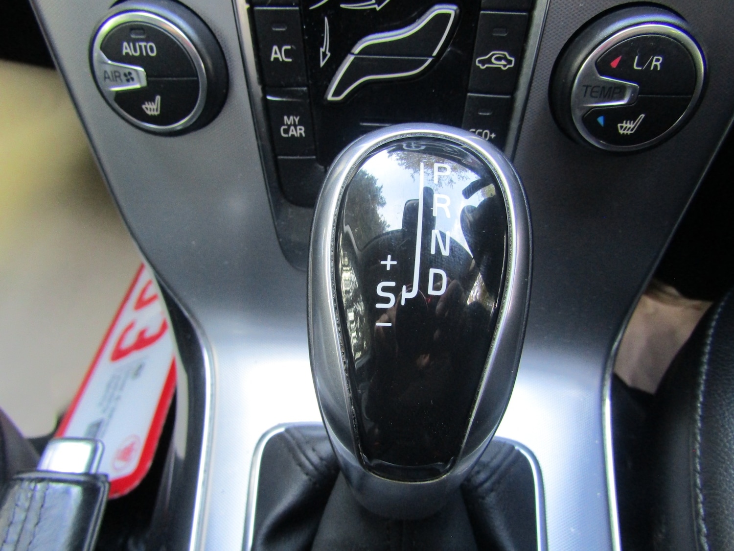 Used Volvo V40 2016 for sale - 75984504: Photo 17