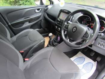 Used Renault Clio 2017 for sale - 74672356: Photo