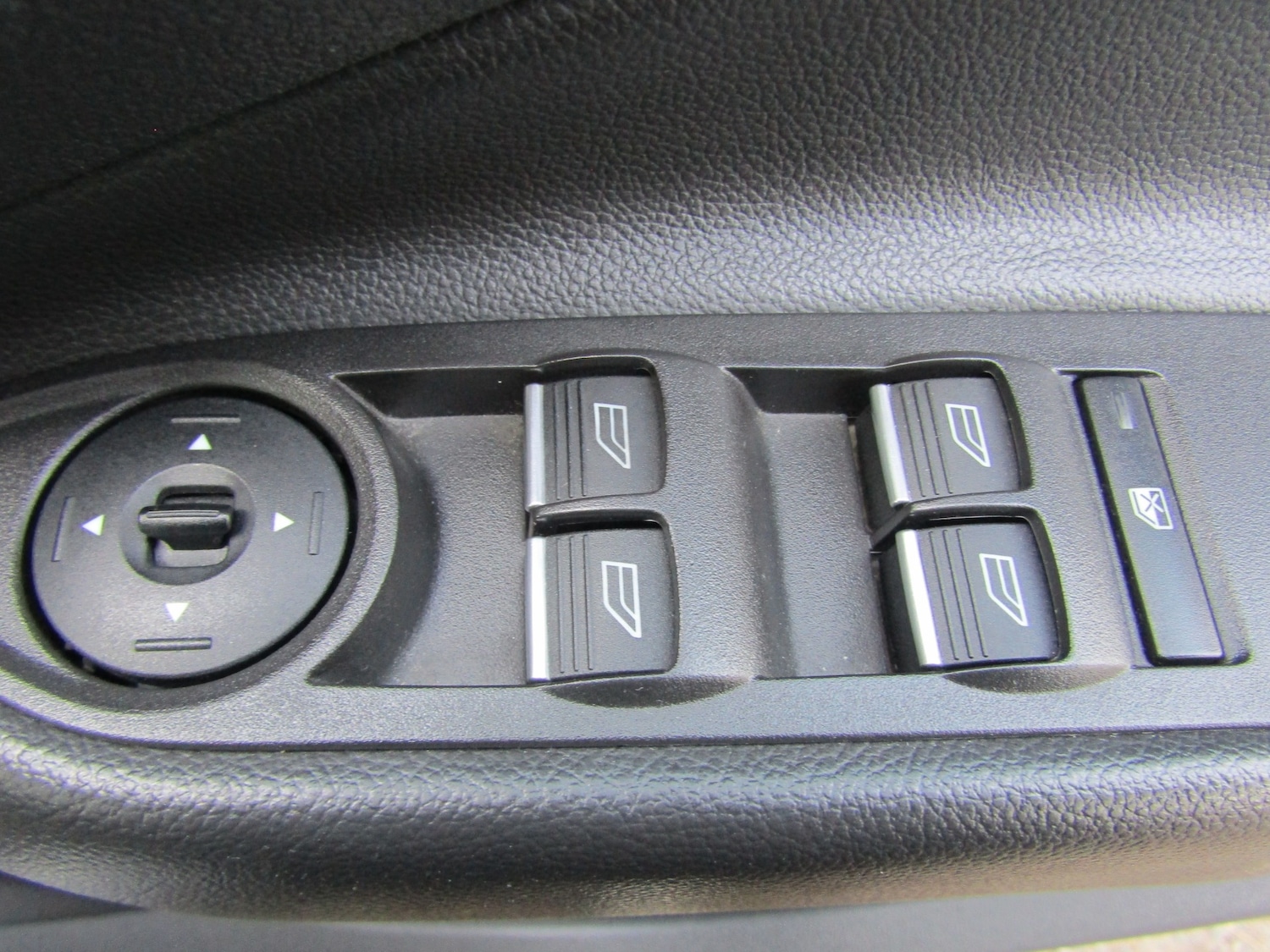 Used Ford Kuga 2015 for sale - 77848153: Photo 20