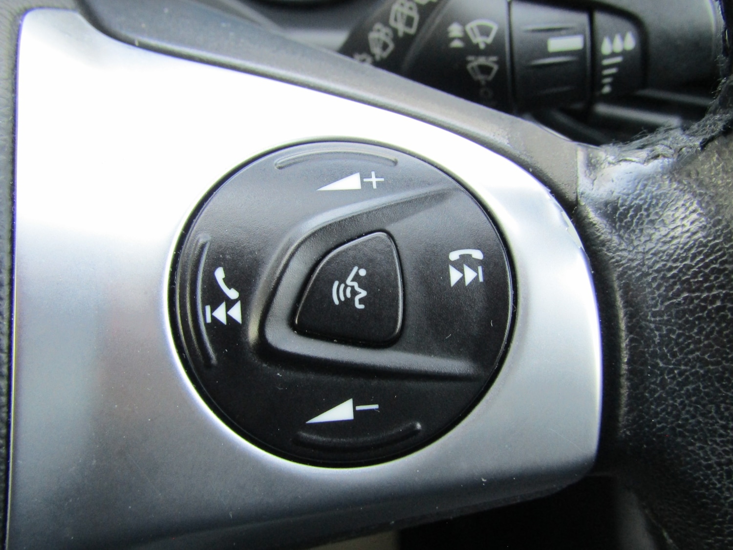 Used Ford Kuga 2015 for sale - 77848153: Photo 25