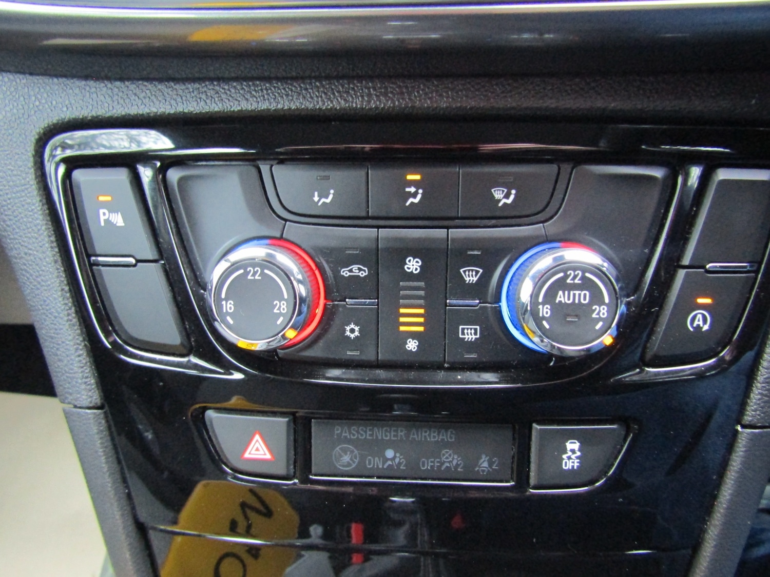 Used Vauxhall Mokka X 2016 for sale - 77283201: Photo 4