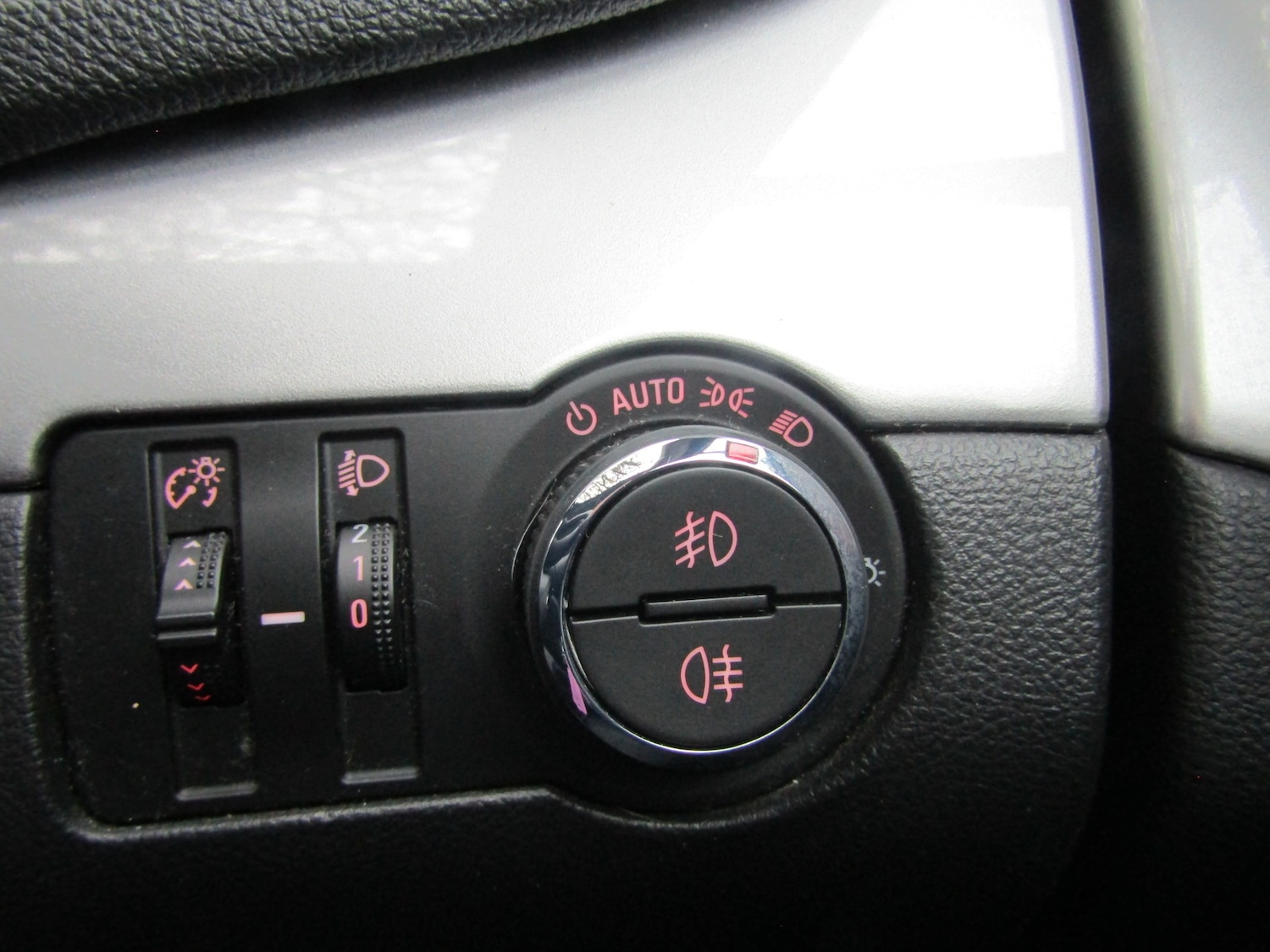 Used Vauxhall Mokka 2015 for sale - 76311670: Photo 24