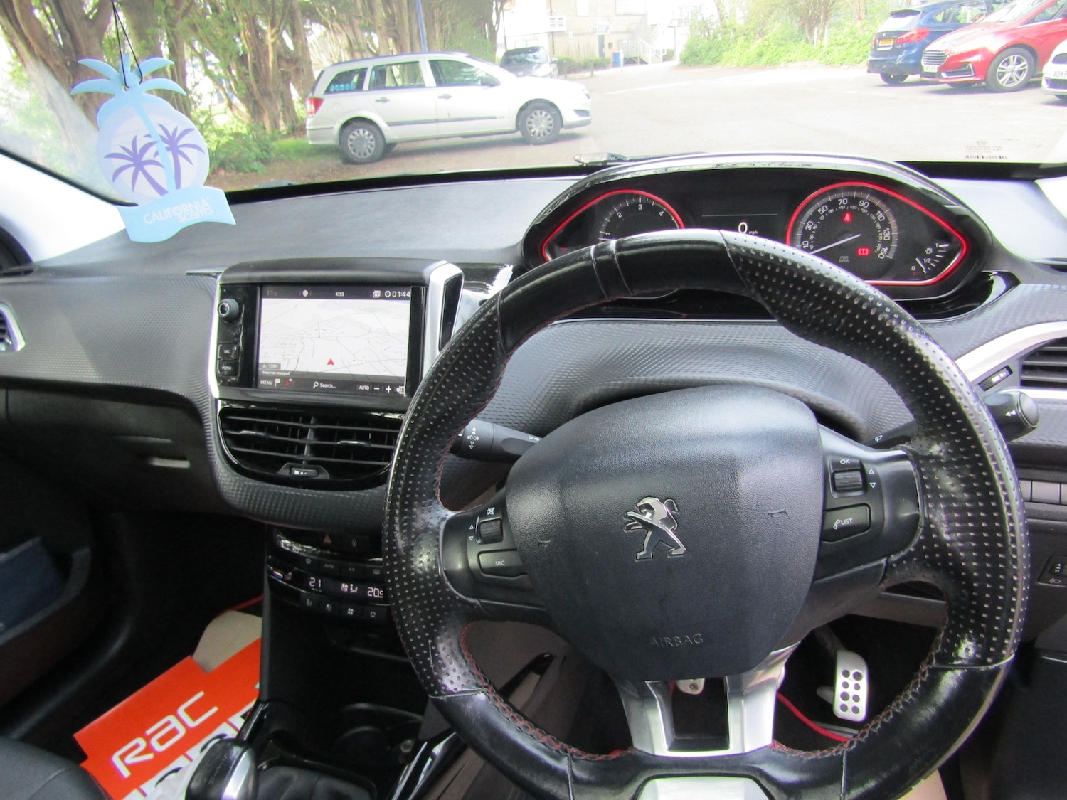 Used Peugeot 2008 2017 for sale - 77917551: Photo 6