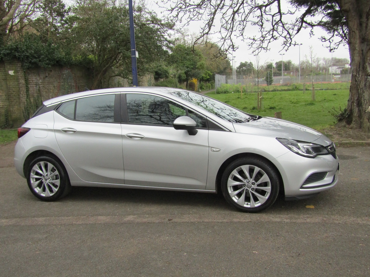 Used Vauxhall Astra 2016 for sale - 77983603: Photo 7