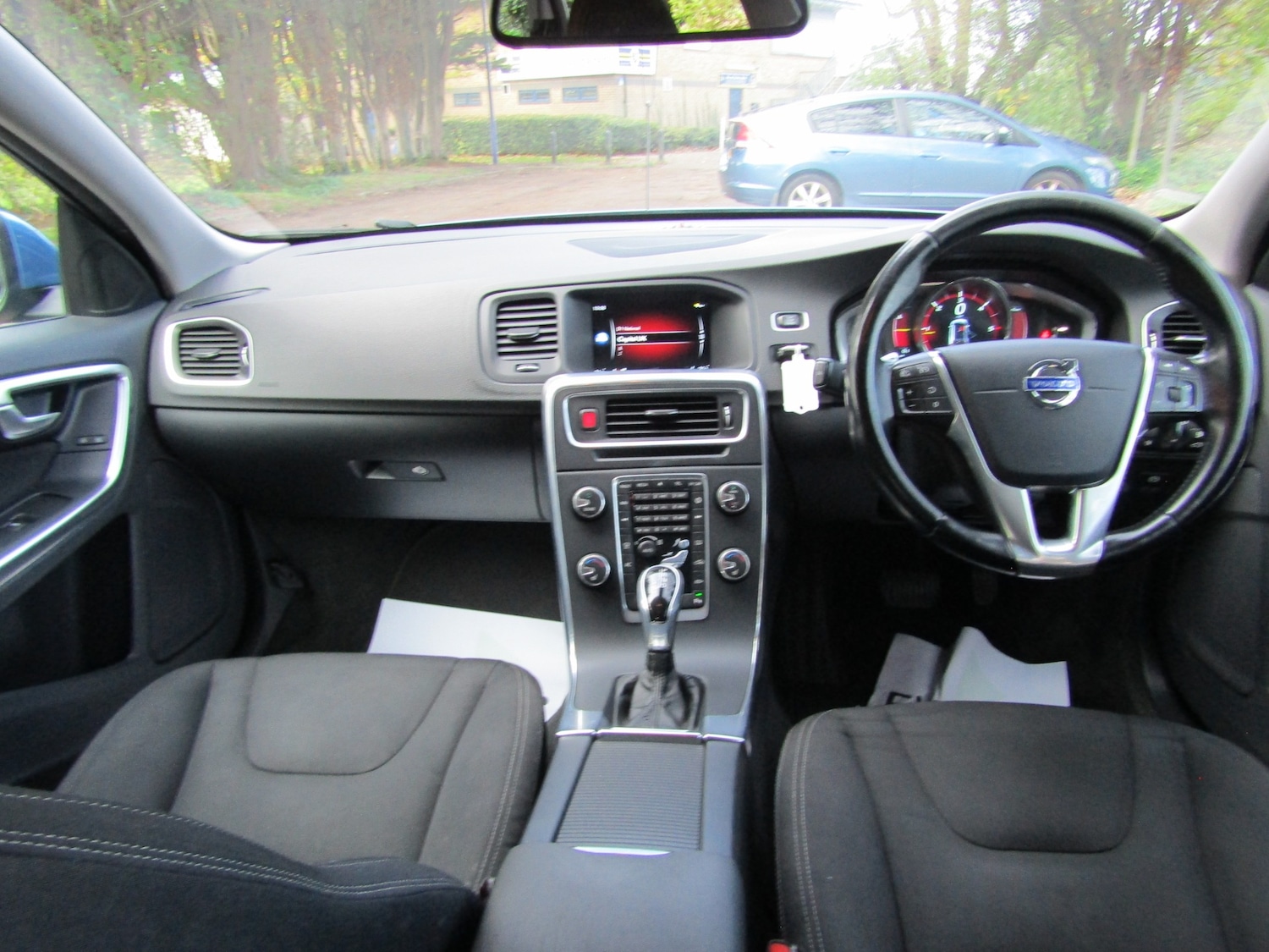 Used Volvo V60 2014 for sale - 76393454: Photo 11