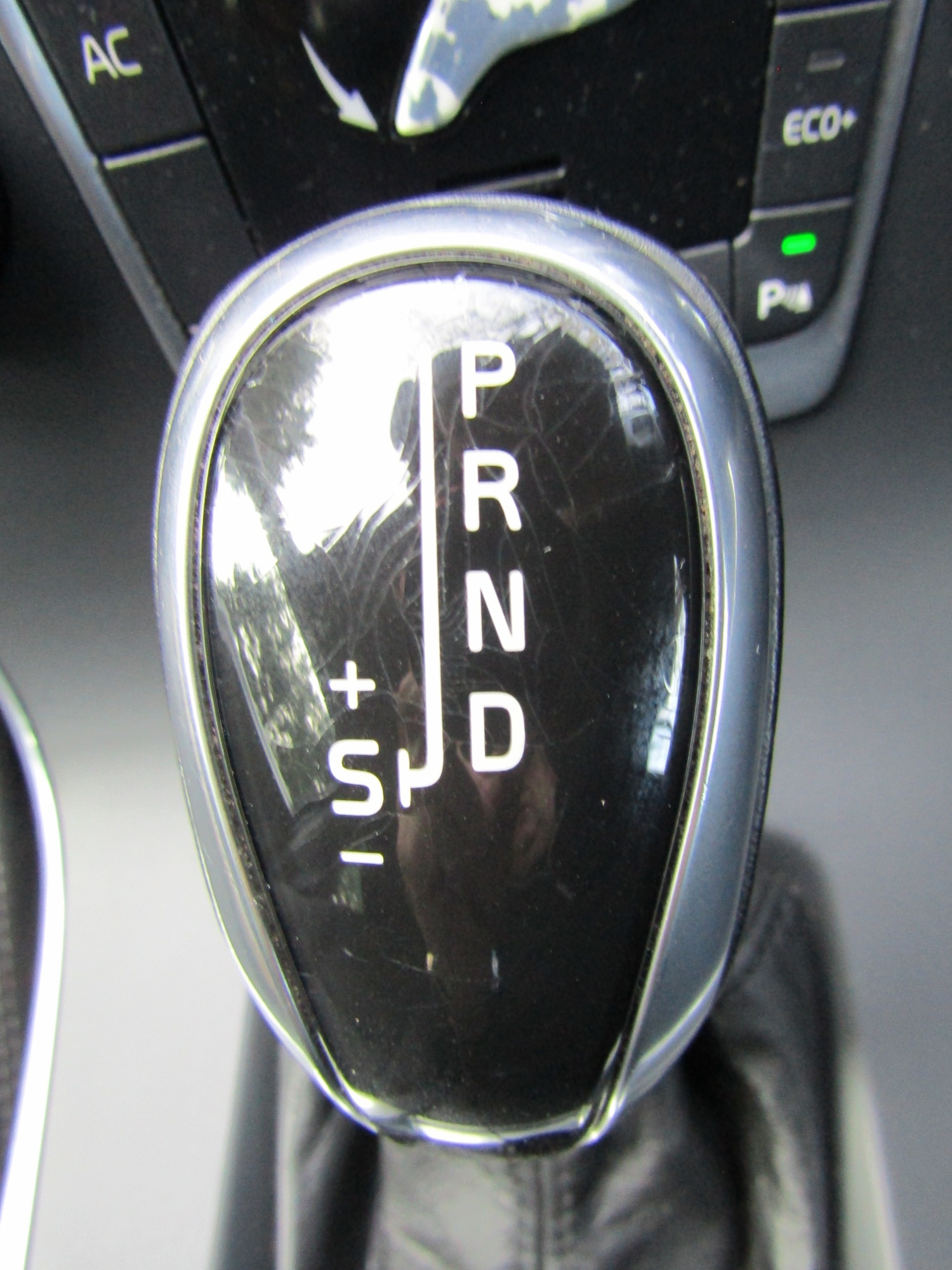 Used Volvo V60 2014 for sale - 76393454: Photo 15