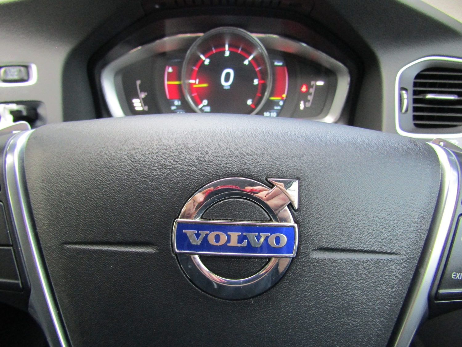 Used Volvo V60 2014 for sale - 76393454: Photo 28