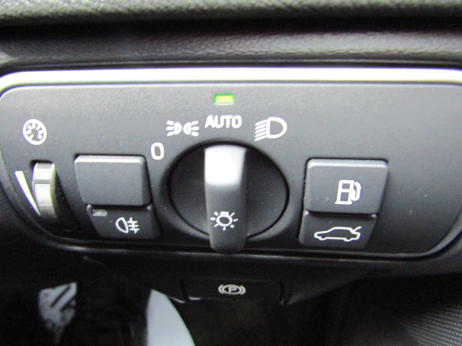 Used Volvo V60 2014 for sale - 76393454: Photo 30