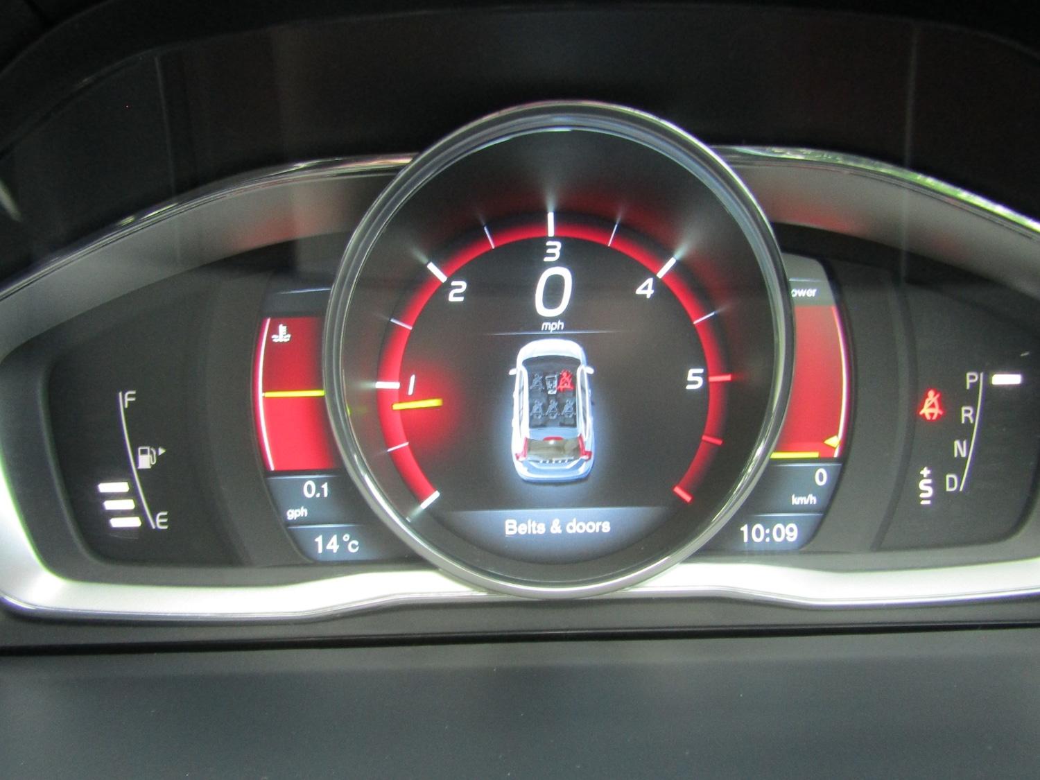 Used Volvo V60 2014 for sale - 76393454: Photo 4