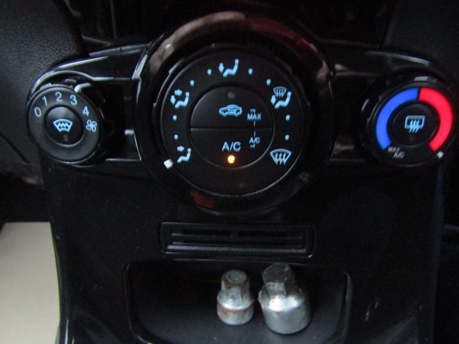 Used Ford Fiesta 2013 for sale - 77337035: Photo 15