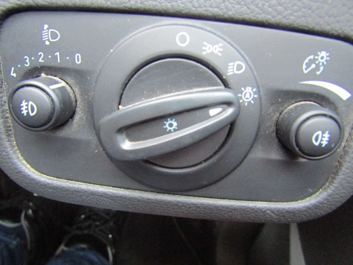 Used Ford C-Max 2016 for sale - 77023191: Photo 28