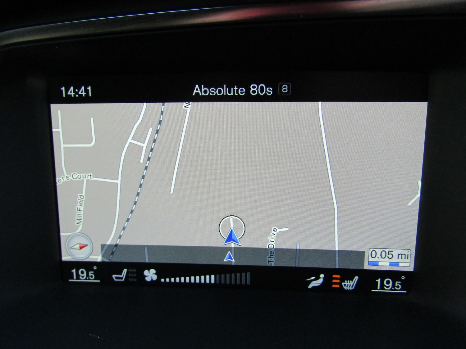 Used Volvo V40 2014 for sale - 77198095: Photo 33