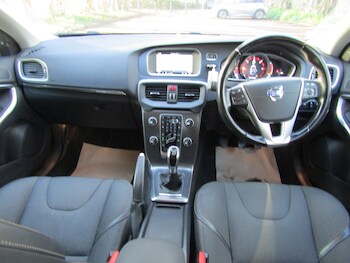 Used Volvo V40 2014 for sale - 77198095: Photo