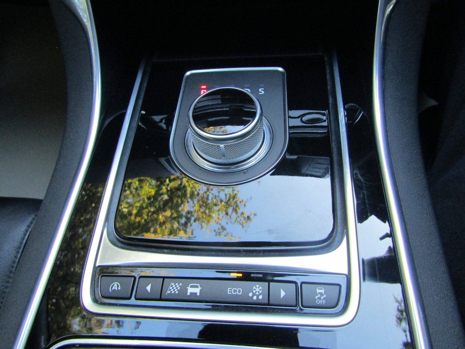 Used Jaguar XE 2015 for sale - 76312193: Photo 13