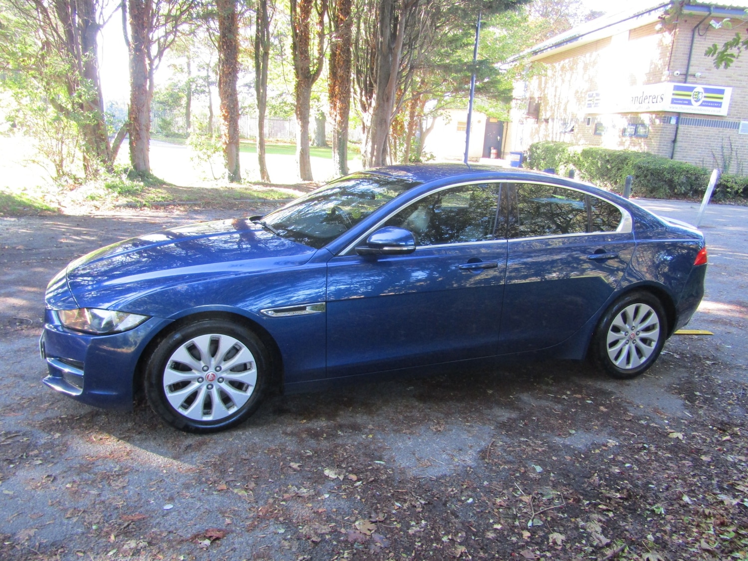 Used Jaguar XE 2015 for sale - 76312193: Photo 9