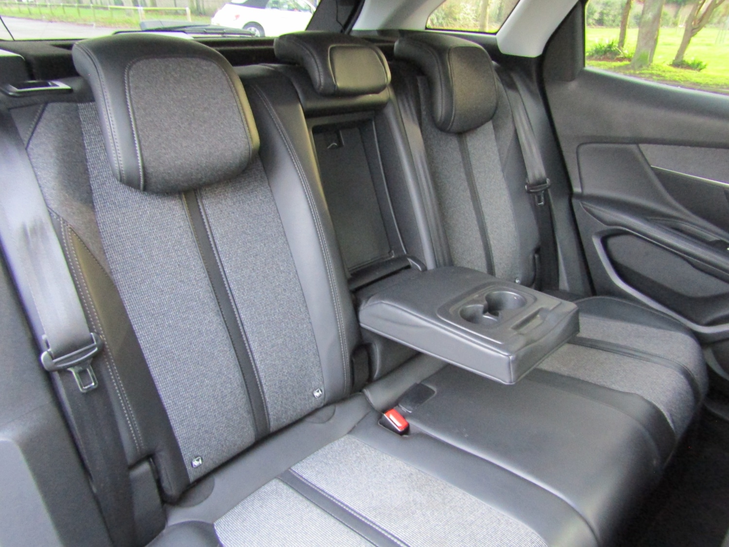 Used Peugeot 3008 2017 for sale - 76893220: Photo 13