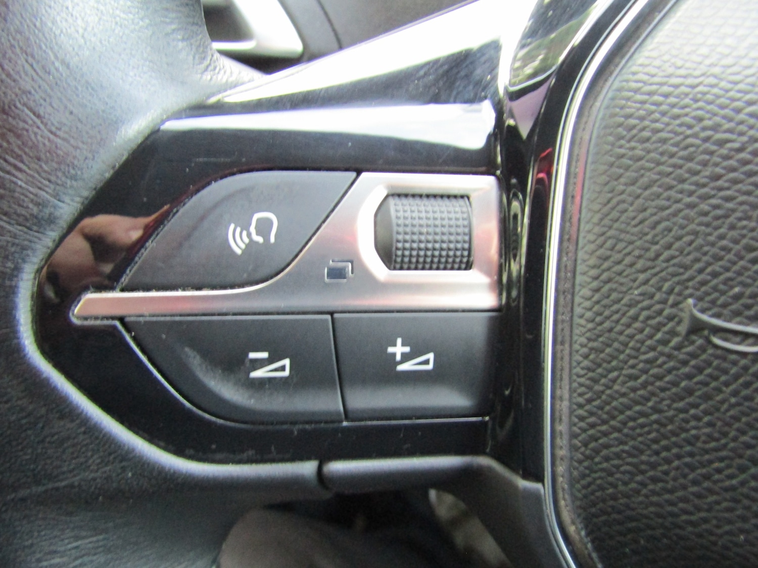 Used Peugeot 3008 2017 for sale - 76893220: Photo 22