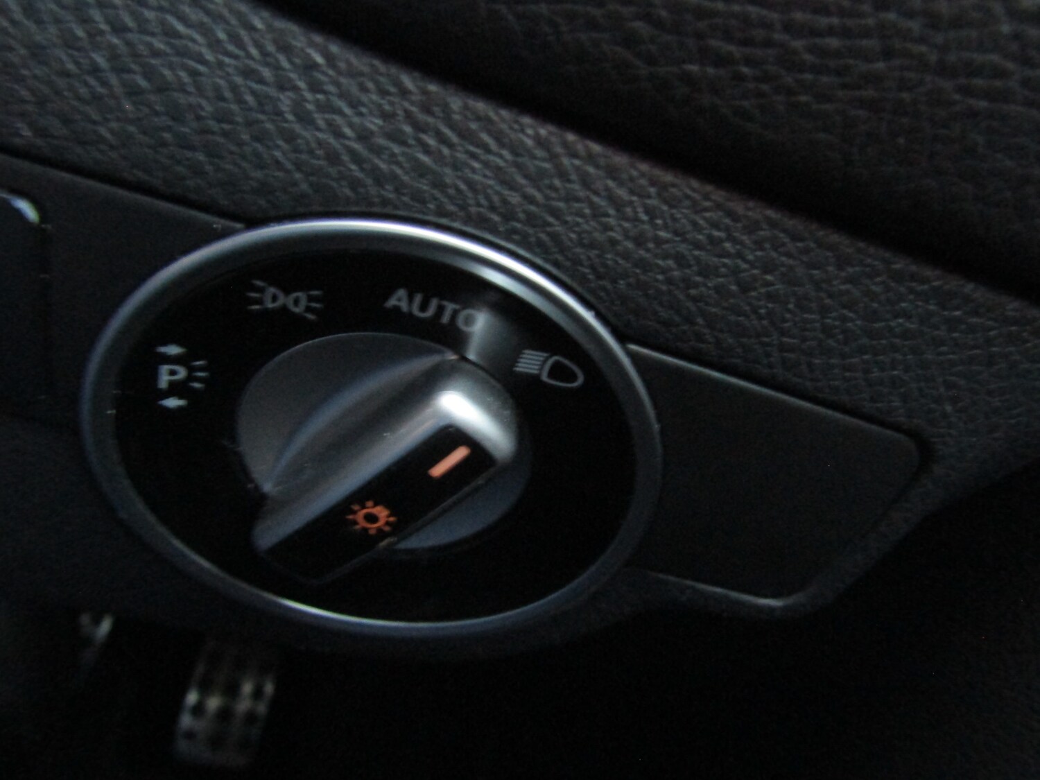 Used Mercedes-Benz CLA 2015 for sale - 77570148: Photo 30