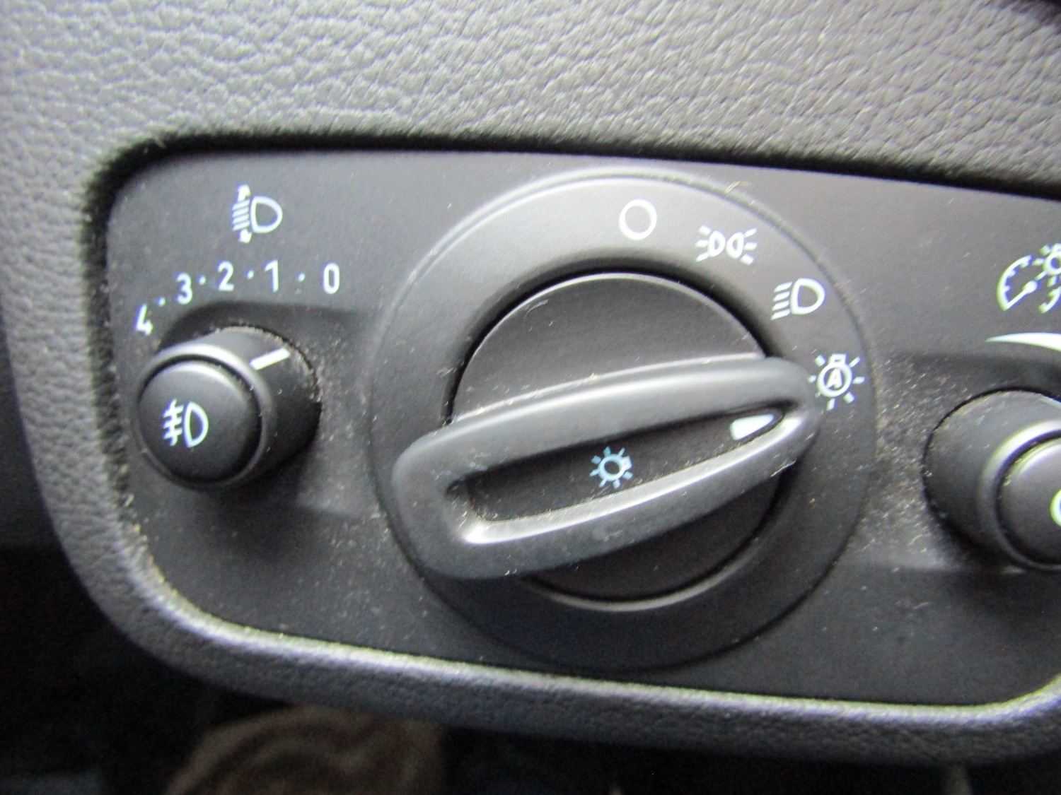 Used Ford Kuga 2013 for sale - 77616470: Photo 30