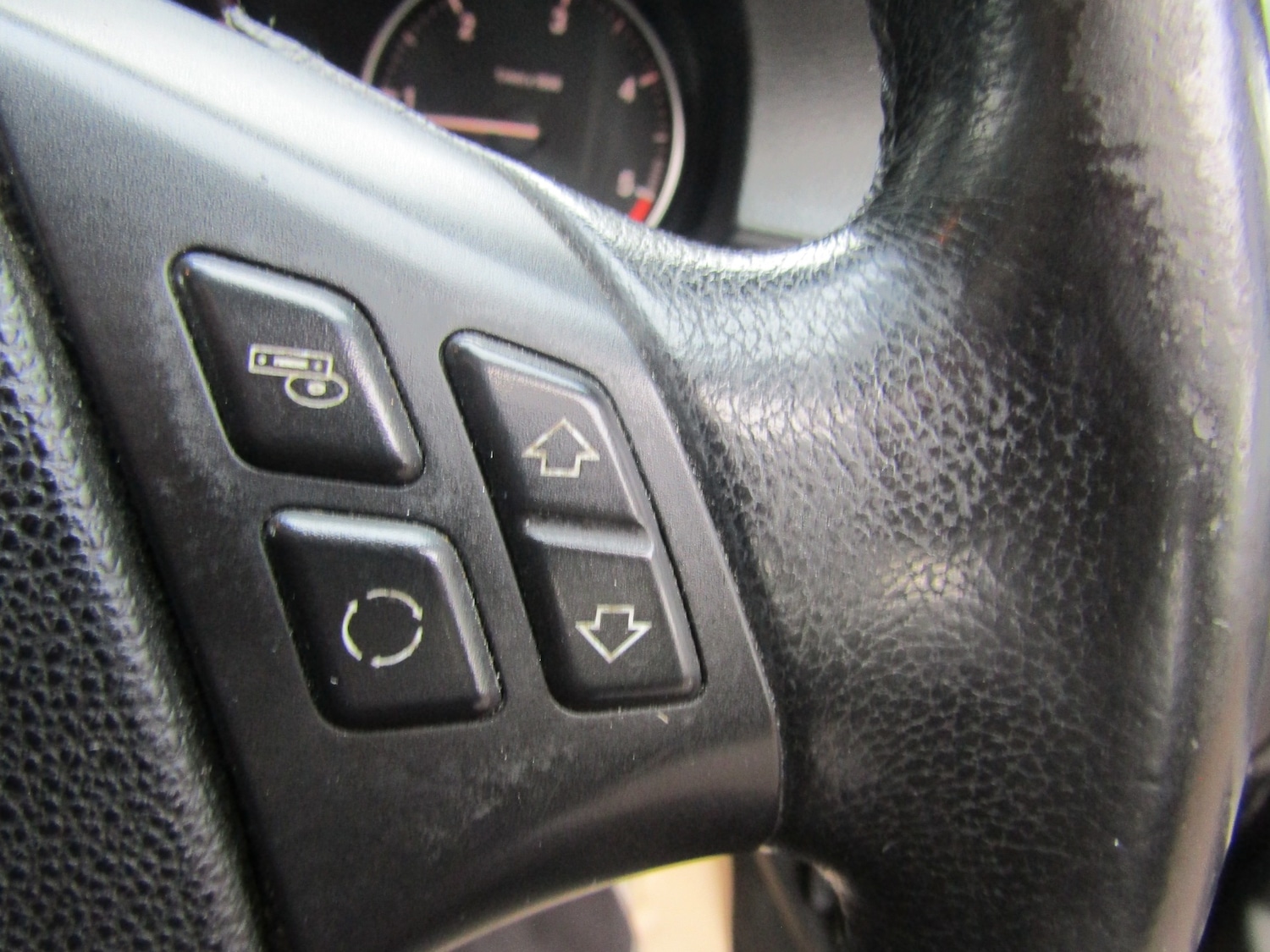 Used BMW 3 Series 2010 for sale - 76193115: Photo 18