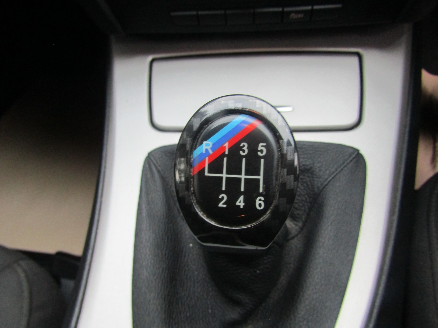 Used BMW 3 Series 2010 for sale - 76193115: Photo 2