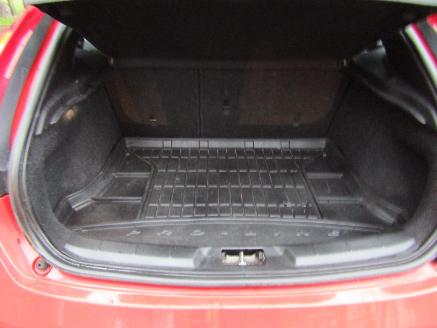 Used Volvo V40 2015 for sale - 76613523: Photo 19