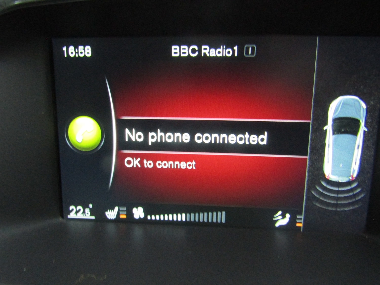 Used Volvo V40 2016 for sale - 76383419: Photo 14