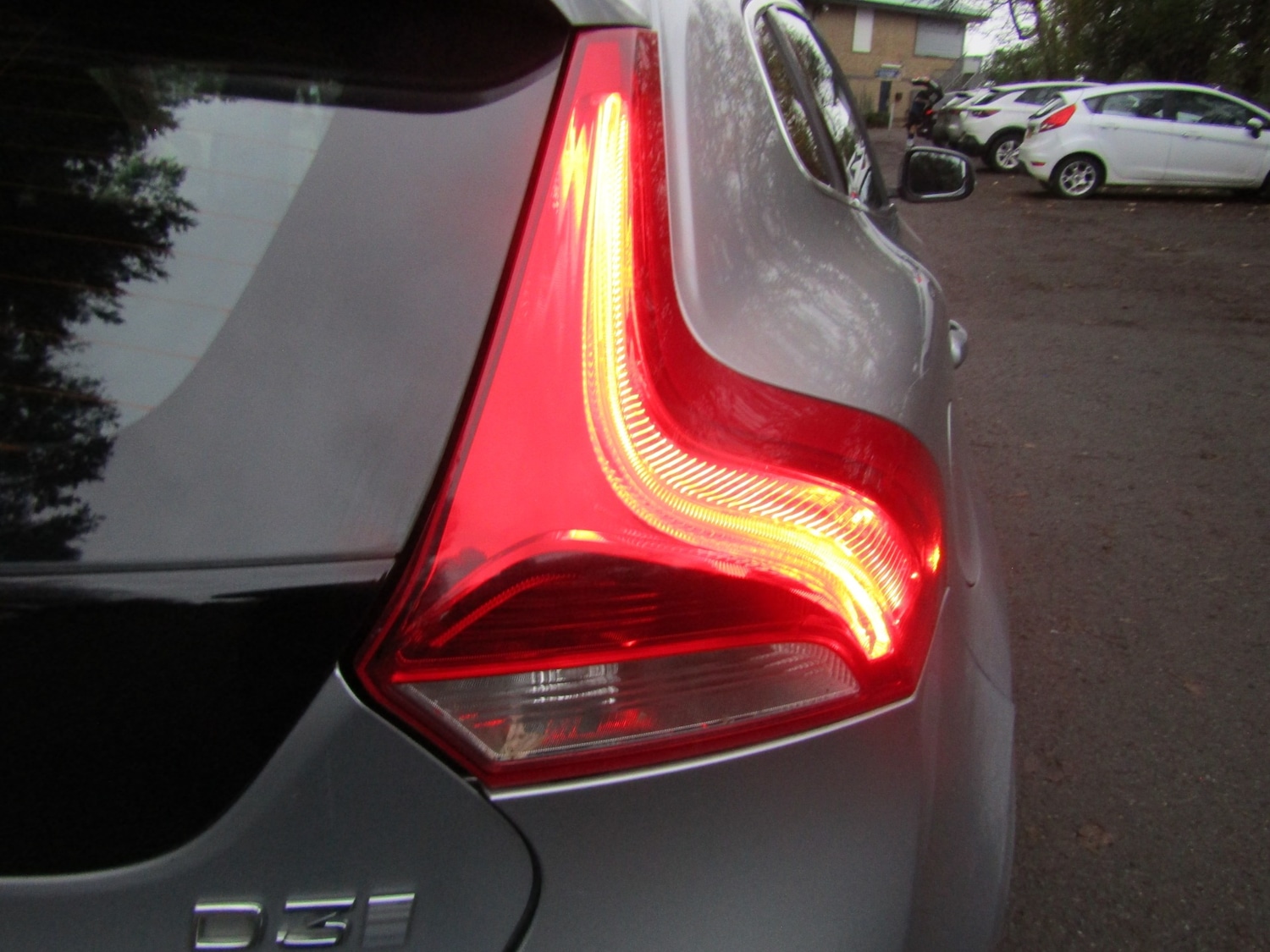 Used Volvo V40 2016 for sale - 76383419: Photo 19