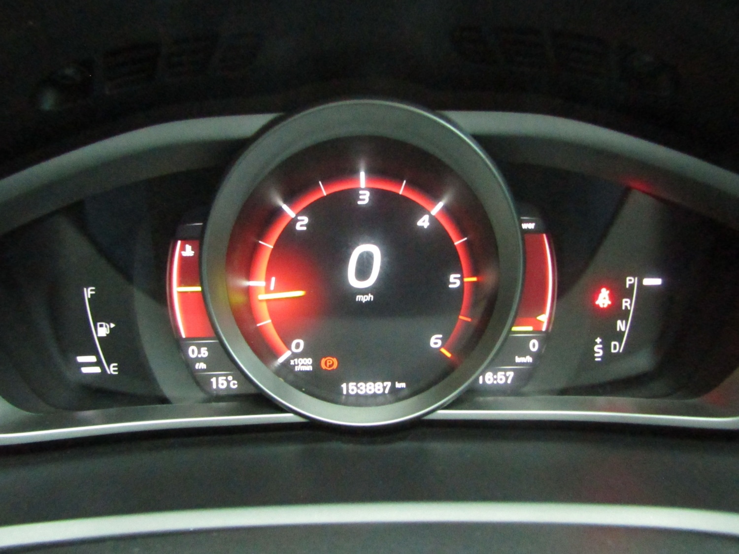 Used Volvo V40 2016 for sale - 76383419: Photo 24