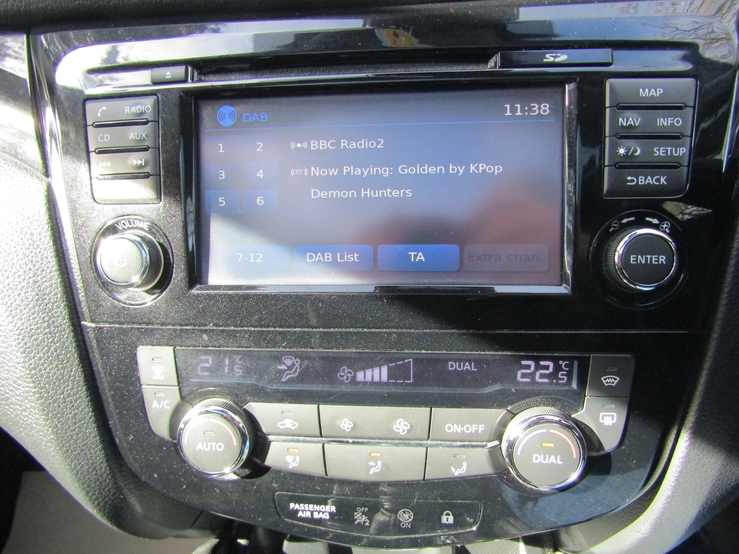 Used Nissan Qashqai 2015 for sale - 77543837: Photo 17