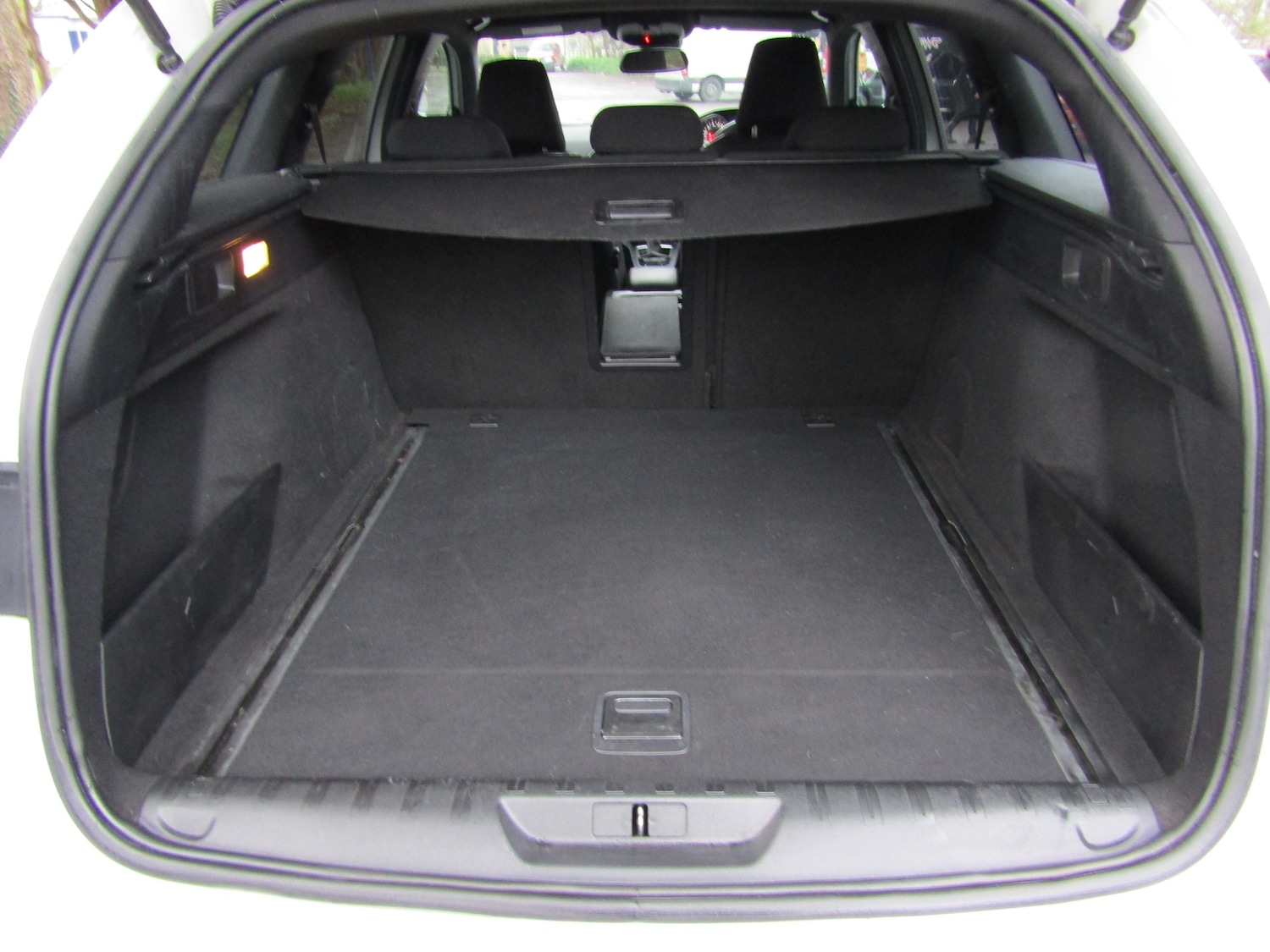 Used Peugeot 308 2017 for sale - 77283435: Photo 12